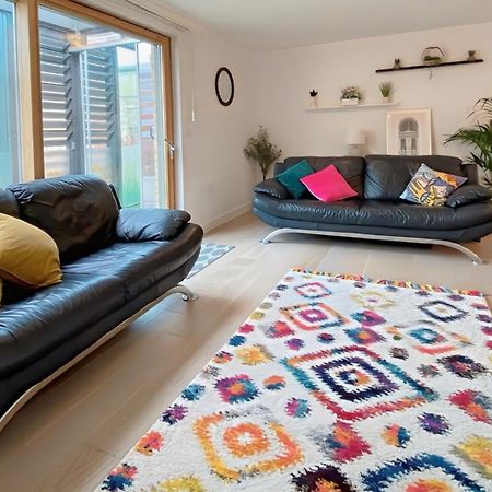 Cambridge Stays - Apartment At Addenbrooke Hospital And Bio Campus - Free Private Parking Eksteriør billede