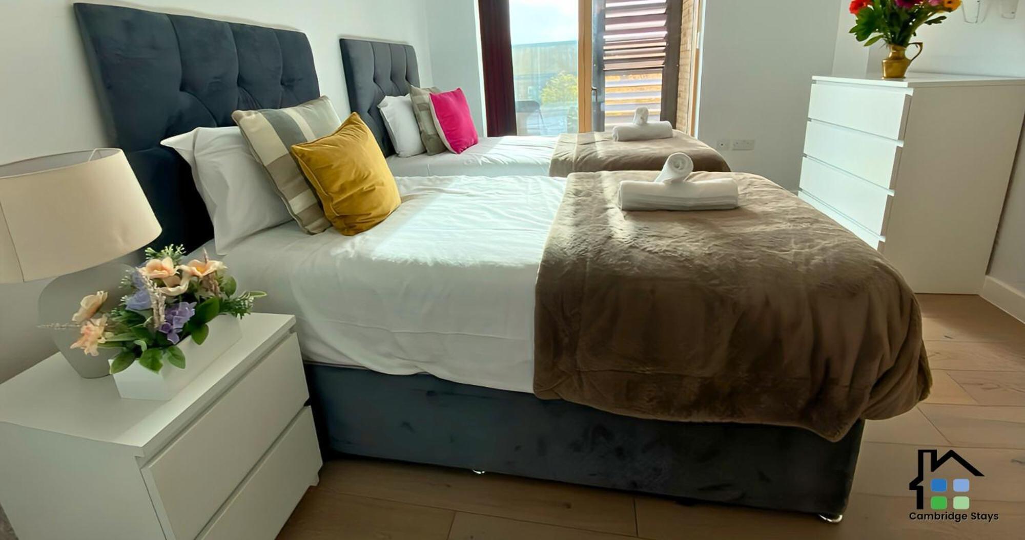 Cambridge Stays - Apartment At Addenbrooke Hospital And Bio Campus - Free Private Parking Eksteriør billede